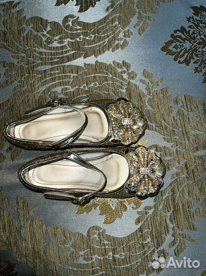 Туфли для девочки