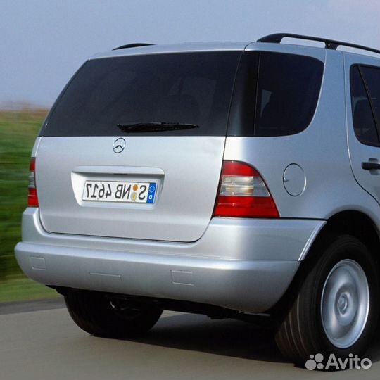 Бампер задний в цвет Mercedes M-Class W163