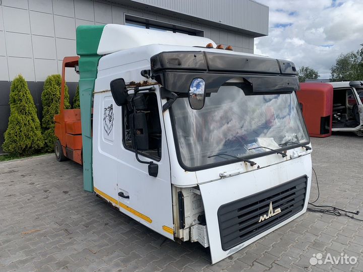 Кабина MAZ 5440