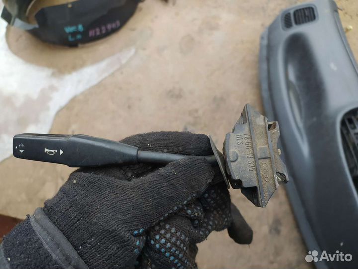 Подрулевой переключатель Форд Гранада