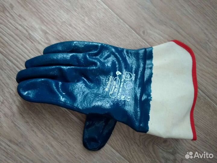 Перчатки прорезиненные