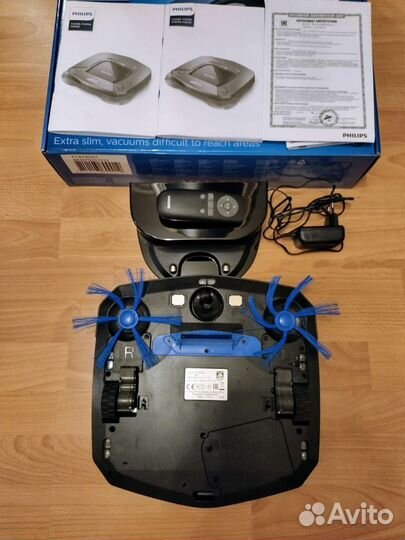 Робот пылесос philips SmartPro Easy