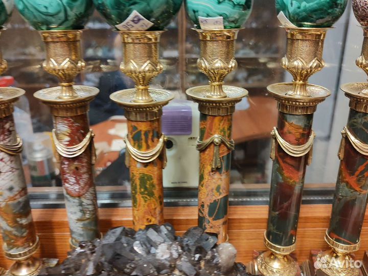 Коллекционные минералы и изделия из камня