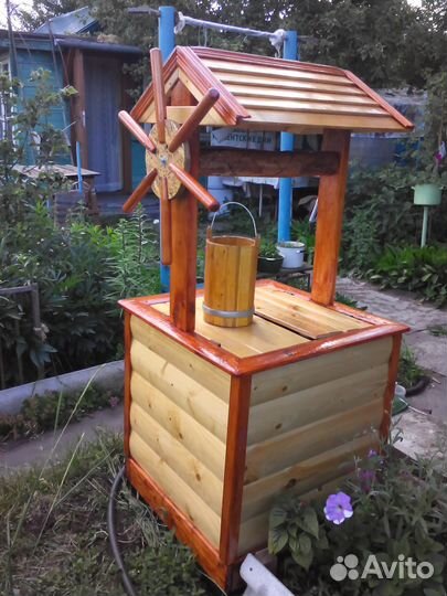 Декоративный колодец