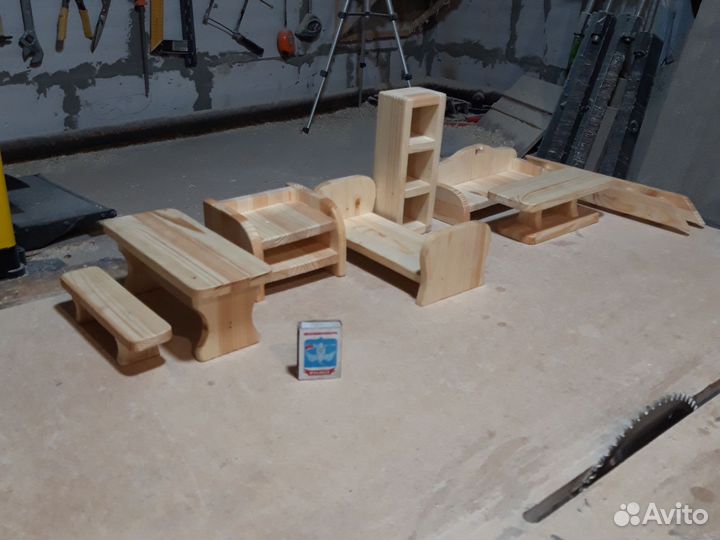 Мебель для кукольного домика деревянная