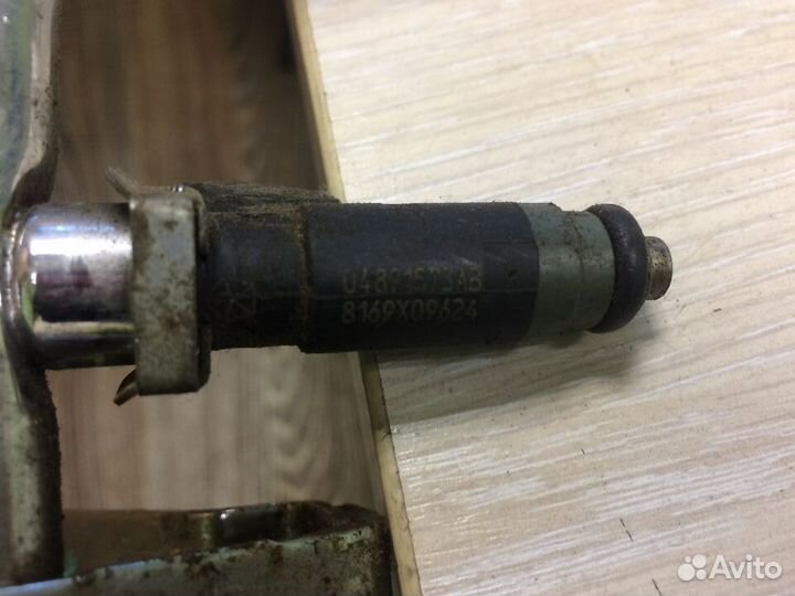 Топливная рампа, форсунка Chrysler Sebring, Siber