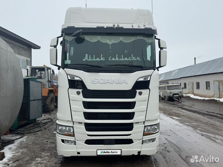 Scania S450 с полуприцепом, 2021