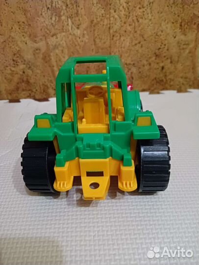 Трактор Ижора с грейдером