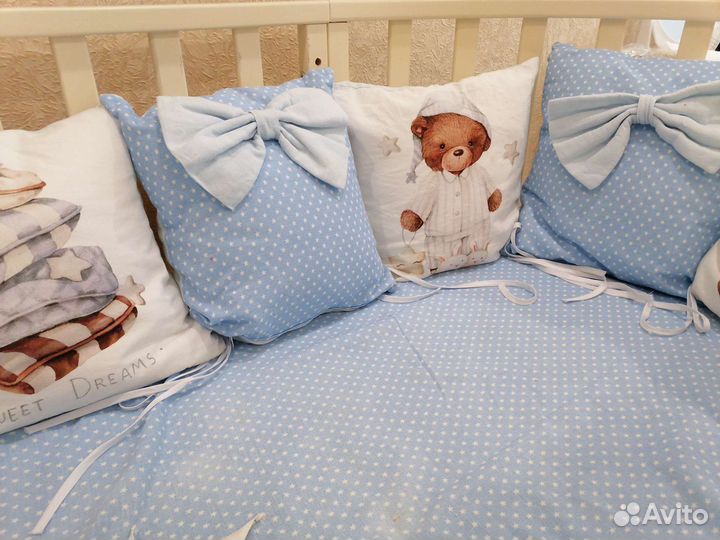 Бортики дизайнерские подушечки в кроватку