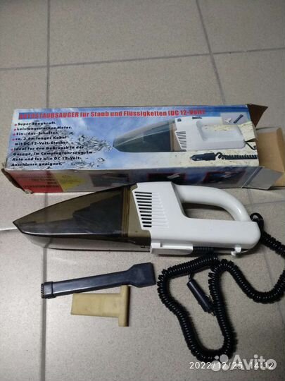 Автомобильный пылесос
