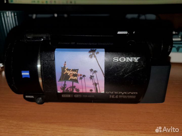 Видеокамера Sony FDR-AX53