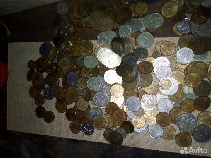 Продаю монеты