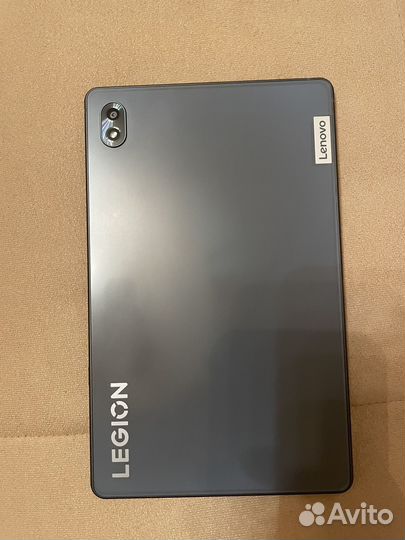 Lenovo legion y700