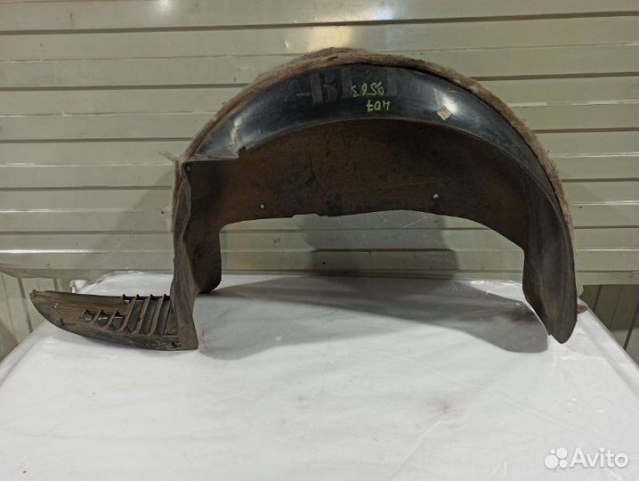 Локер Подкрылок задний правый Peugeot 407 седан