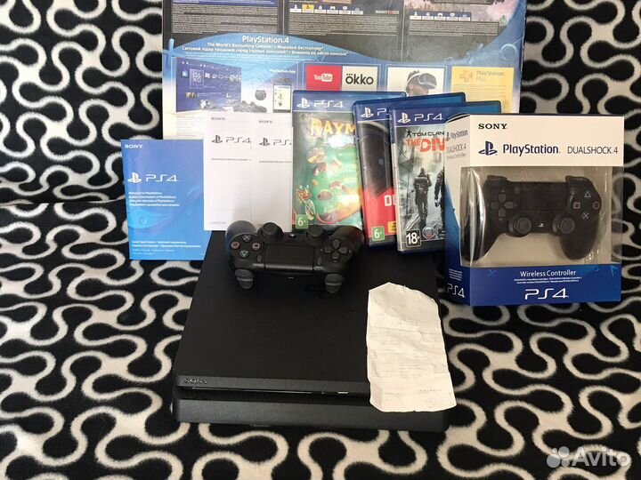 Sony PS4 slim