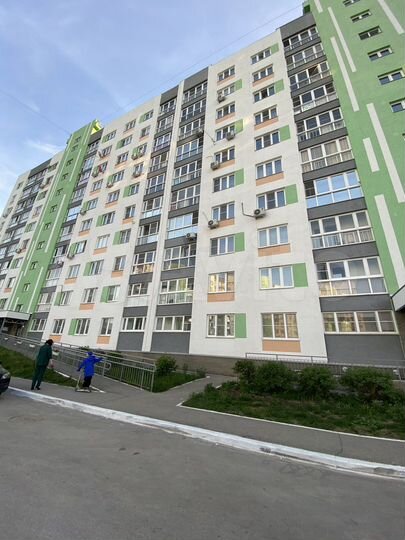 2-к. квартира, 53 м², 2/10 эт.