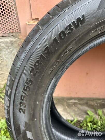 Kumho Ecsta HS52 235/55 R17 103W