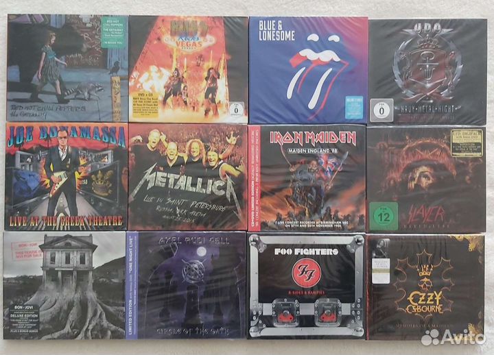 CD диски. Музыкальные компакт диски альбомы