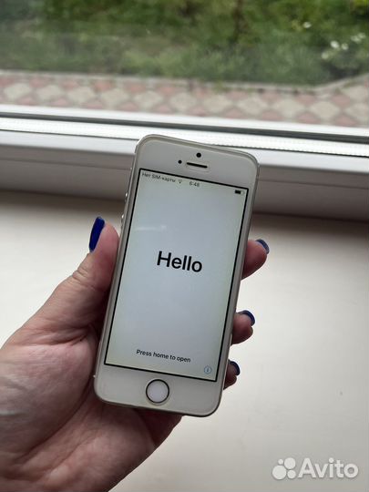 Телефон iPhone 5s
