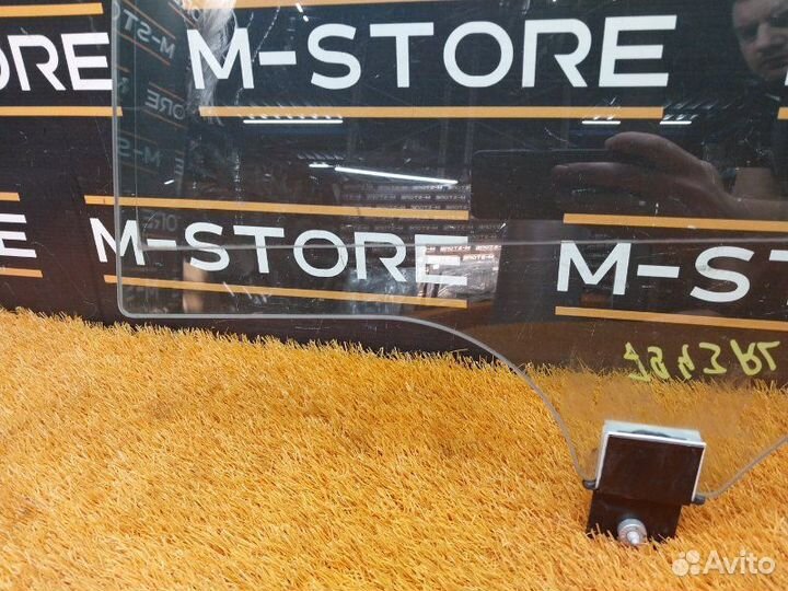 Стекло боковое заднее левое Mercedes-Benz S-Class