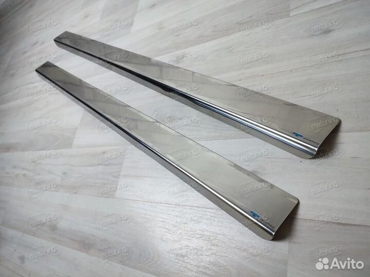 Накладки на пороги 