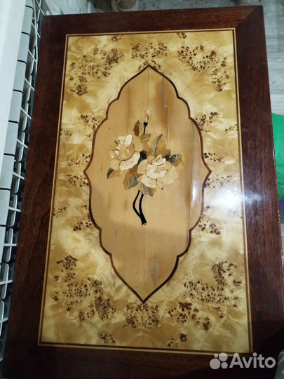 Журнальный столик