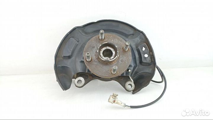 Ступица передняя левая Toyota Vitz SCP90 2007