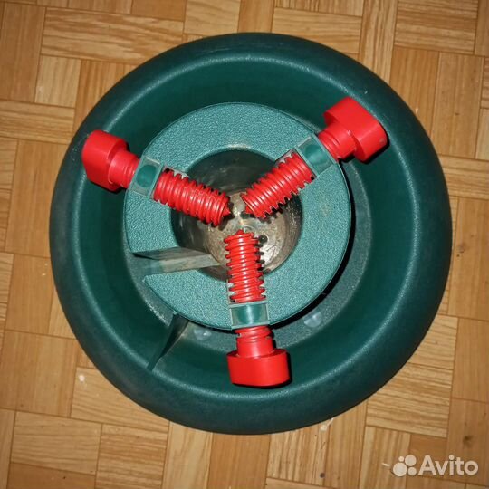 Подставки под елку