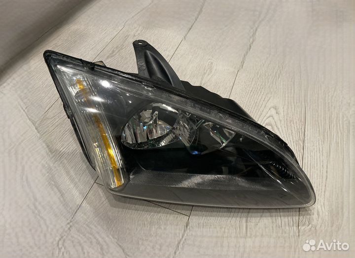 Фары Ford Focus 2 дорестайлинг(оригинал, галоген)