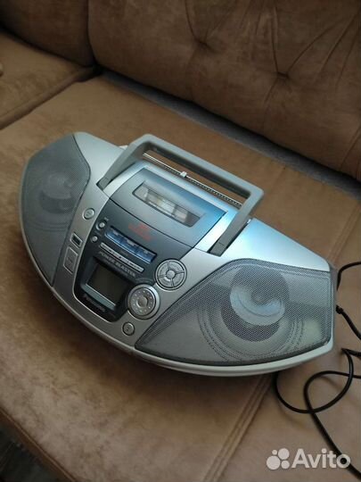 Музыкальный центр