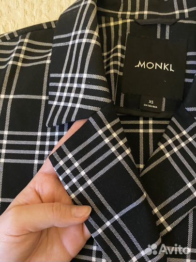 Женский пиджак Monki