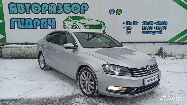 Подушка безопасности боковая (шторка) левая Volkswagen Passat B7 3C0880741F