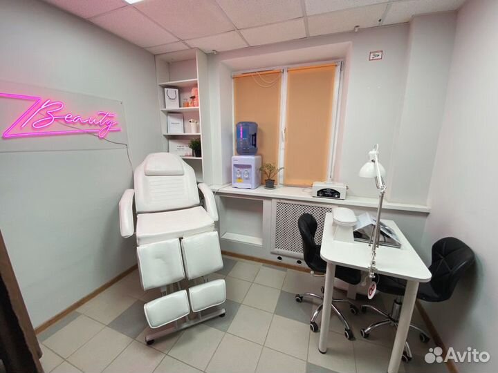 Аренда места мастера маникюра. Nail. Коворкинг