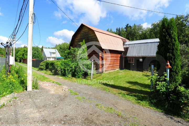 Дом 80 м² на участке 9 сот.