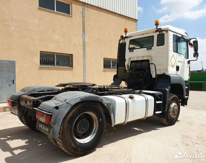 В разборке грузовик MAN, TGA 2000-2008