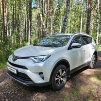 Toyota RAV4 2.0 CVT, 2018, 118 000 км, с пробегом, цена 2 640 000 руб.