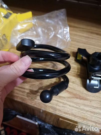 Держатель на пришепке