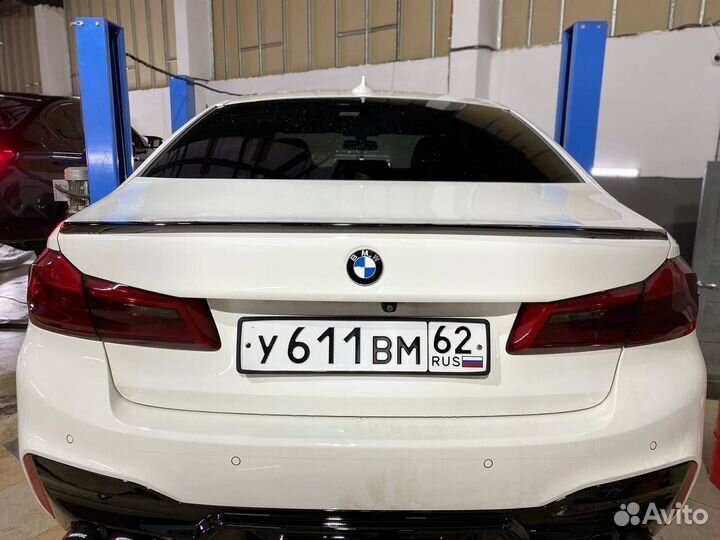 Спойлер багажника BMW G30 перфоманс