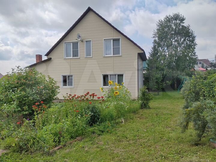 Дом 112 м² на участке 7,5 сот.