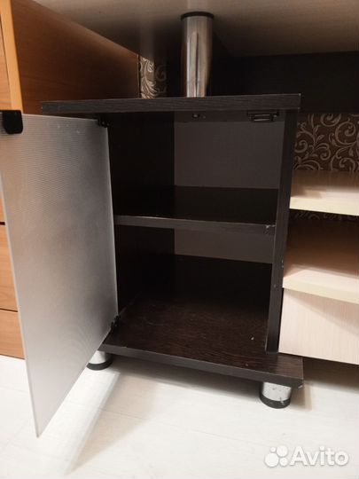 Тумба под телевизор