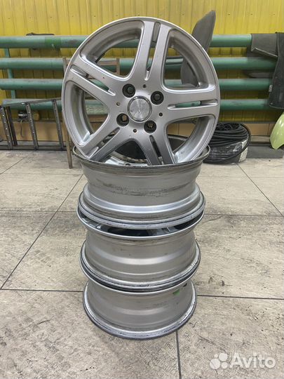 Продам литые диски. Комплект