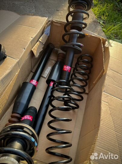 Стойки в сборе Audi a6c7 3.0 дизель/бензин Quattro