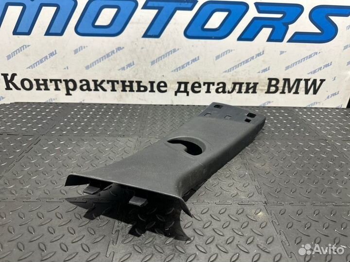 Накладка центральной стойки правая Bmw Е84 N55B30A