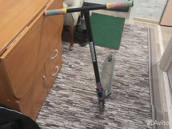 Трюковой самокат