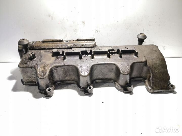 Клапаная крышка на Мерседес М112 2,6