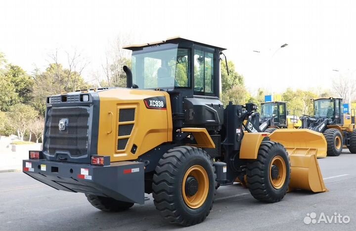 Фронтальный погрузчик XCMG XC938, 2023