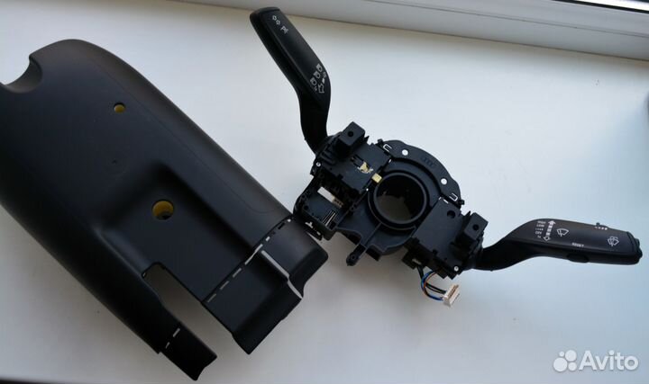 Рычаги переключения поворотов и дворников на Аudi