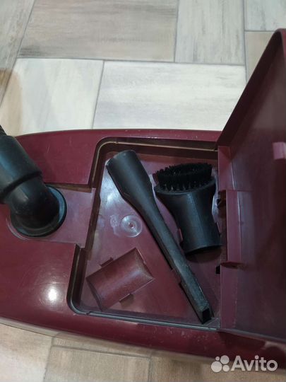 Пылесос Omega Home OH-1250E