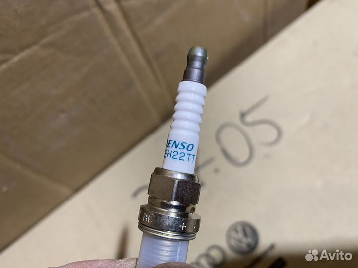 Свеча зажигания иридиевая Denso ixeh22TT