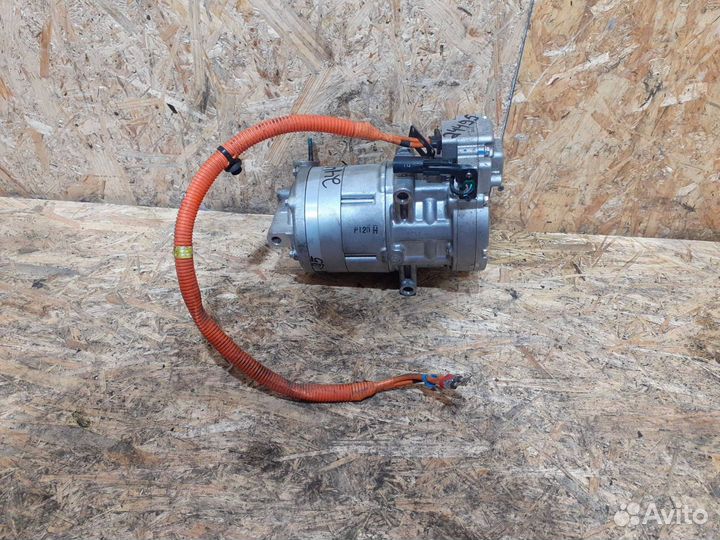 Компрессор кондиционера Tesla Model S 2015